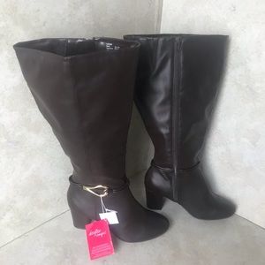 DexFlex wide calf  brown fashion boots